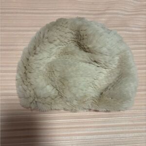 Glamourpuss Cream Fur Hat